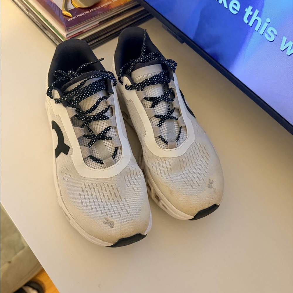 On Running Women’s Cloudtec Lightweight Running Shoes - White/Navy - Picture 2 of 2